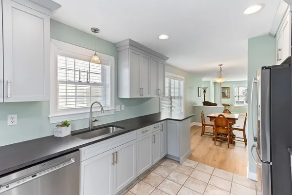 $425,000 | 3 Carleton Street, Unit 3, Wareham, MA 02558