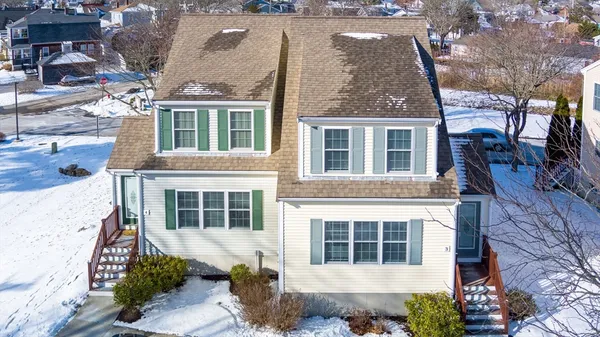 $425,000 | 3 Carleton Street, Unit 3, Wareham, MA 02558