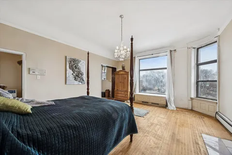$1,200,000 | 3736 South Michigan Avenue, Chicago, IL 60653