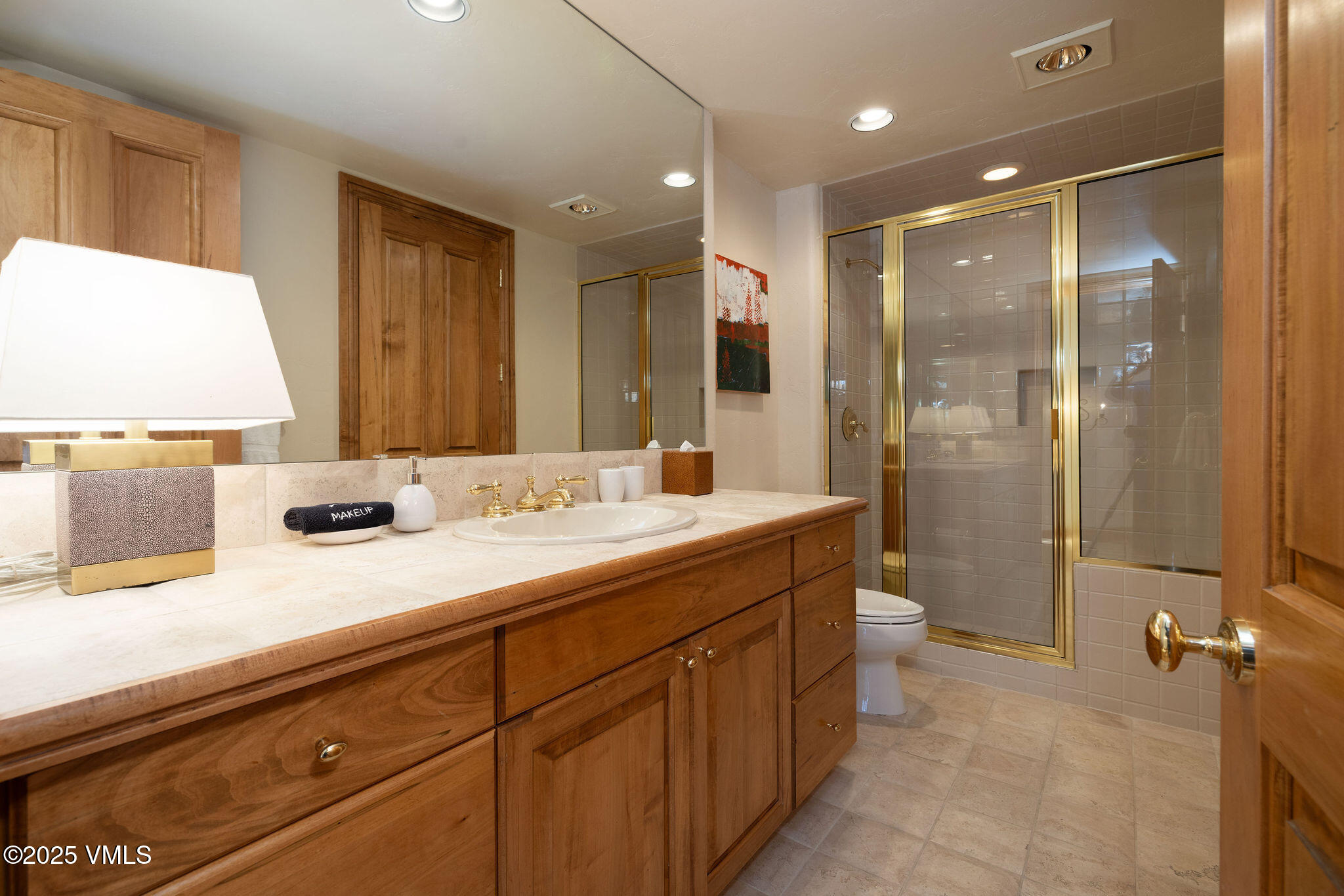 335 Aspen Lane, Unit 15 Beaver Creek, CO 81620 - Photo 11 of 32 2502_335_aspen_ln_15_interior_bath04