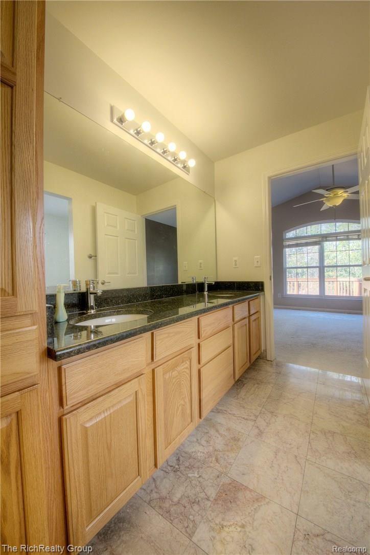 560 Cherry Grove Road Canton, MI 48188 - Photo 54 of 69 54.jpg