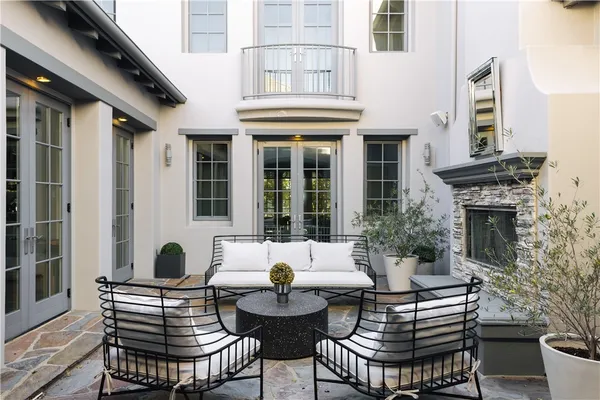 $3,900,000 | 25420 Prado De Las Peras, Calabasas, CA 91302