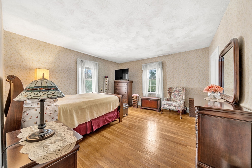 28 Linden Place Dedham, MA 02026 - Photo 33 of 42