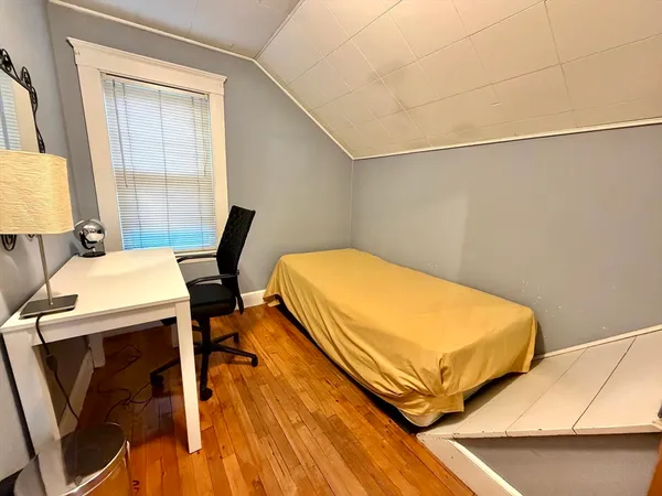 $4,200 | 157 Riverview Avenue, Unit FURNISHED, Waltham, MA 02453