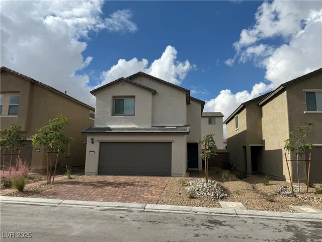 $2,400 | 5943 Swift Lariat Street, Las Vegas, NV 89113