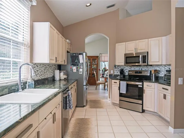$418,500 | 4054 Caddie Drive East, Bradenton, FL 34203
