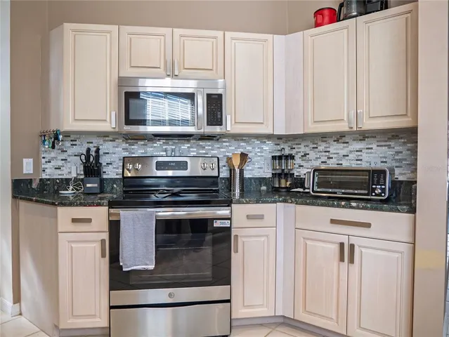 $418,500 | 4054 Caddie Drive East, Bradenton, FL 34203