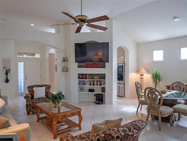 $418,500 | 4054 Caddie Drive East, Bradenton, FL 34203