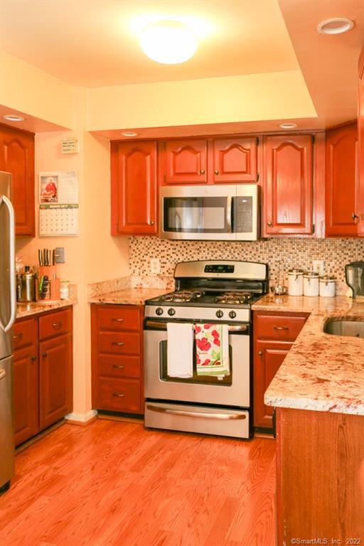 431 Glenbrook Road, Unit 3 Stamford, CT 06906 - Photo 18 of 33