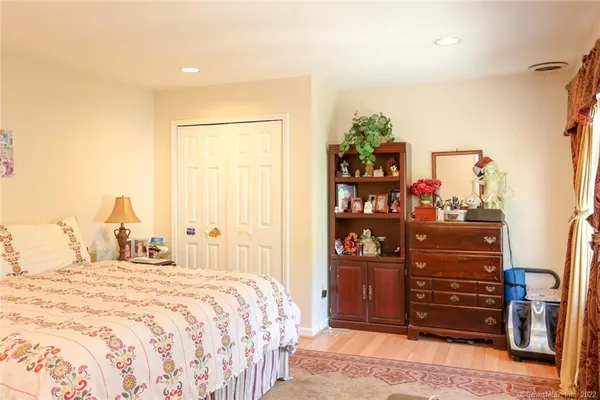 $2,900 | 431 Glenbrook Road, Unit 3, Stamford, CT 06906