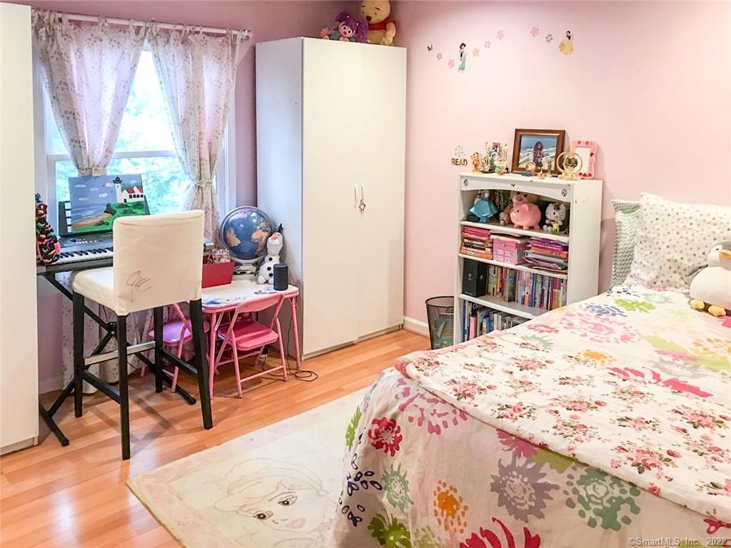 431 Glenbrook Road, Unit 3 Stamford, CT 06906 - Photo 27 of 33