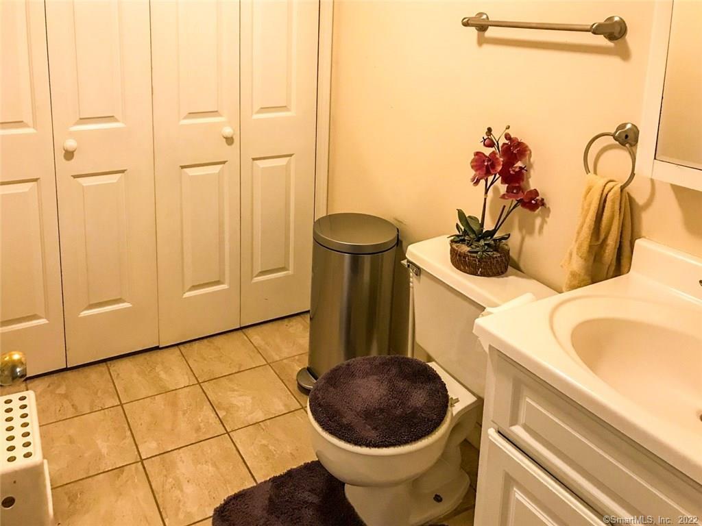 431 Glenbrook Road, Unit 3 Stamford, CT 06906 - Photo 29 of 33