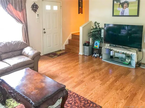 $2,900 | 431 Glenbrook Road, Unit 3, Stamford, CT 06906