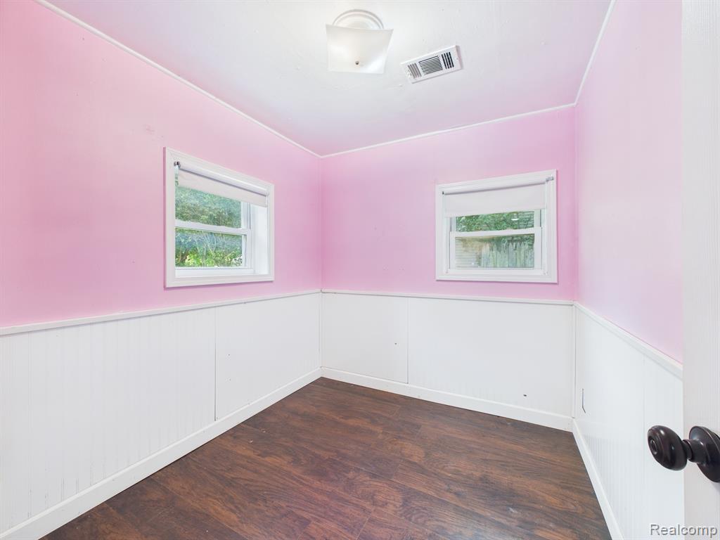 11207 Duffield Road Montrose, MI 48457 - Photo 9 of 28
