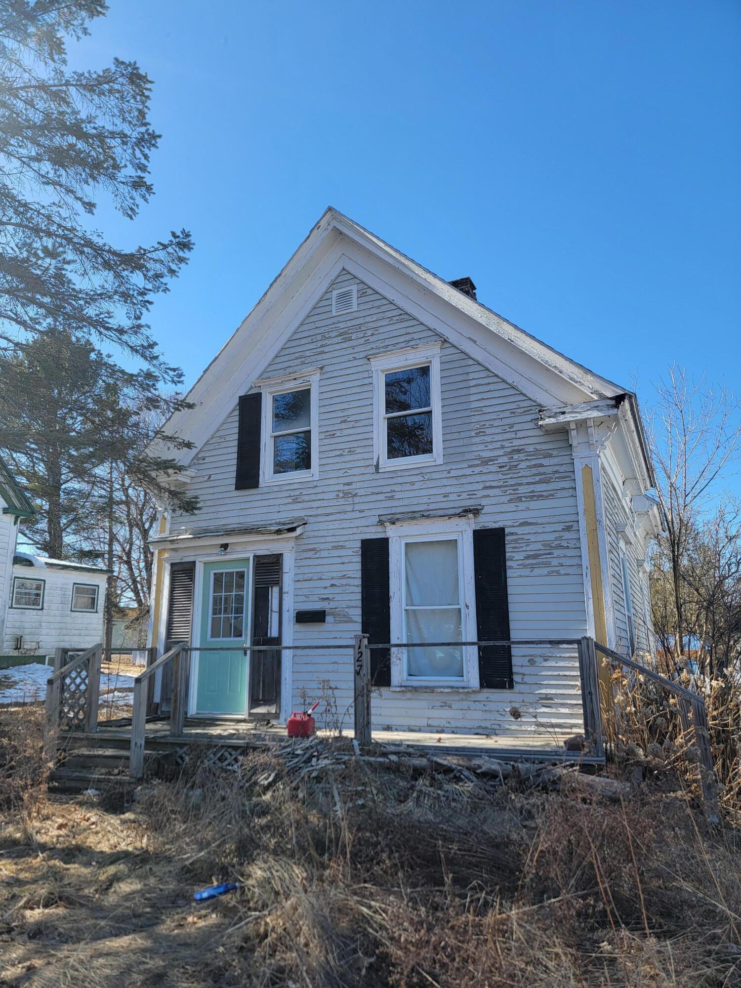 127 Union Street Calais, ME 04619 - Photo 1 of 8 1000024064