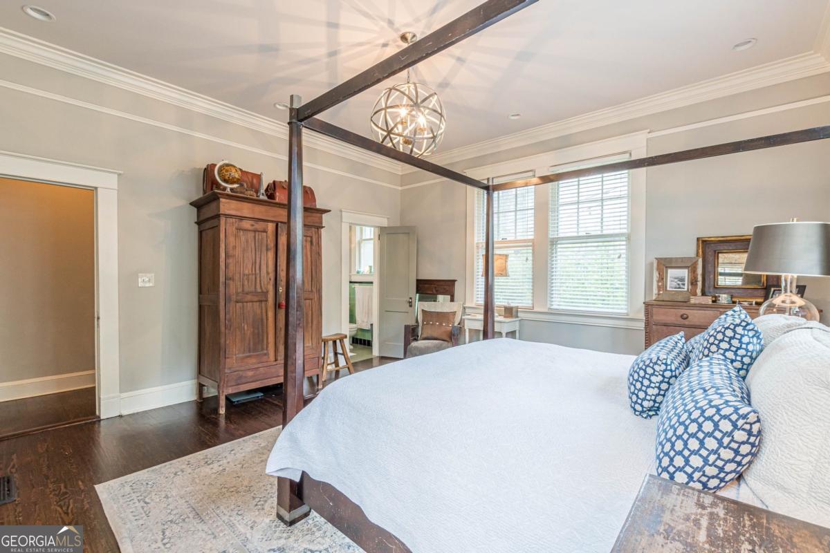 1878 Cambridge Avenue Atlanta, GA 30337 - Photo 40 of 84