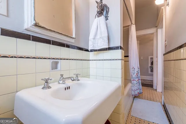 $3,900 | 1878 Cambridge Avenue, Atlanta, GA 30337