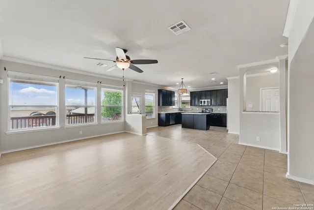 $399,999 | 229 Kensington Drive, Cibolo, TX 78108