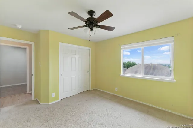 $399,999 | 229 Kensington Drive, Cibolo, TX 78108