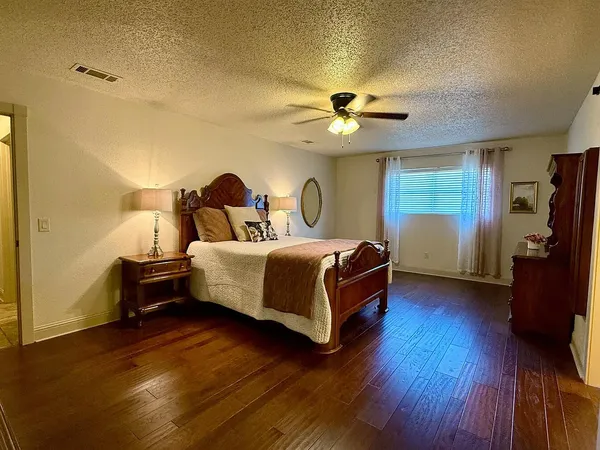 $349,000 | 5607 80th Street, Lubbock, TX 79424