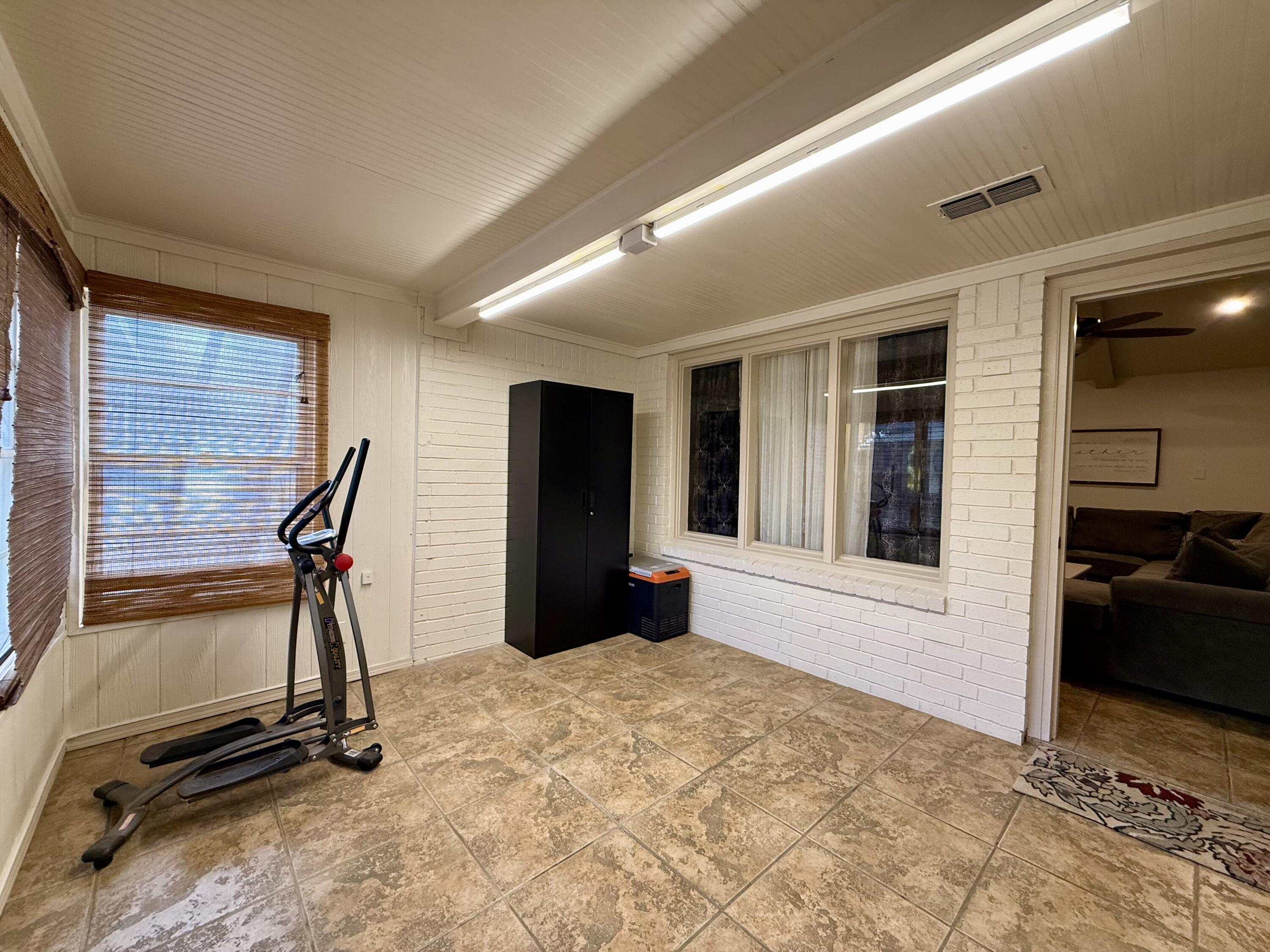 5607 80th Street Lubbock, TX 79424 - Photo 28 of 36 IMG_6459