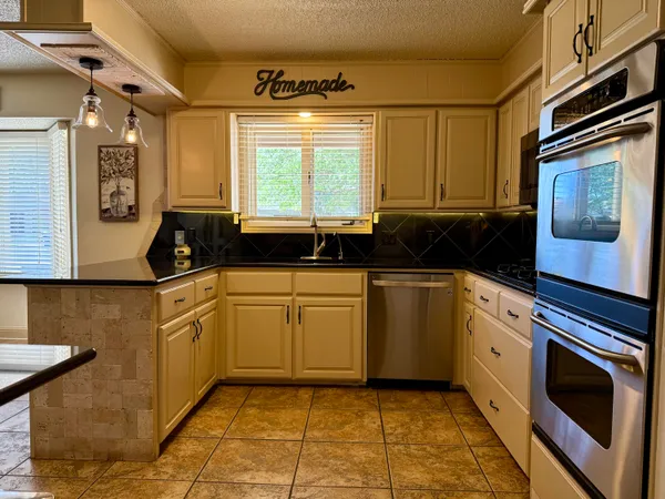 $349,000 | 5607 80th Street, Lubbock, TX 79424