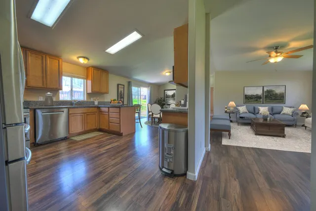 $375,000 | 9775 Creekside Drive, Coulterville, CA 95311