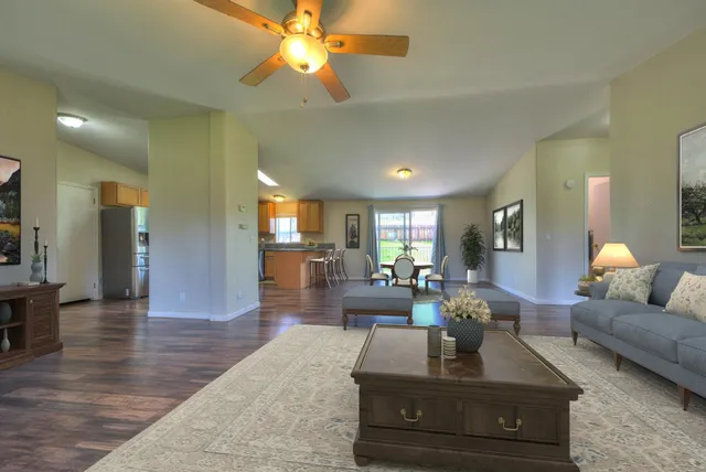 $375,000 | 9775 Creekside Drive, Coulterville, CA 95311