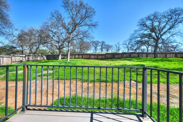 $375,000 | 9775 Creekside Drive, Coulterville, CA 95311