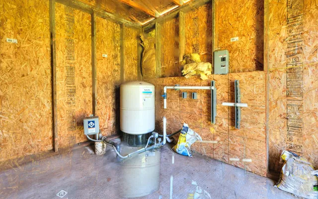 $375,000 | 9775 Creekside Drive, Coulterville, CA 95311