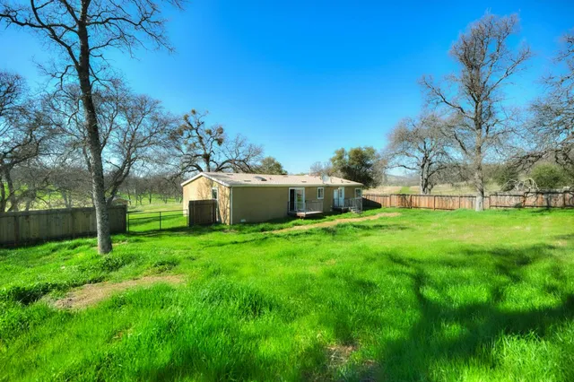 $375,000 | 9775 Creekside Drive, Coulterville, CA 95311