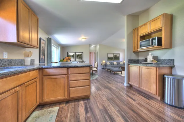 $375,000 | 9775 Creekside Drive, Coulterville, CA 95311