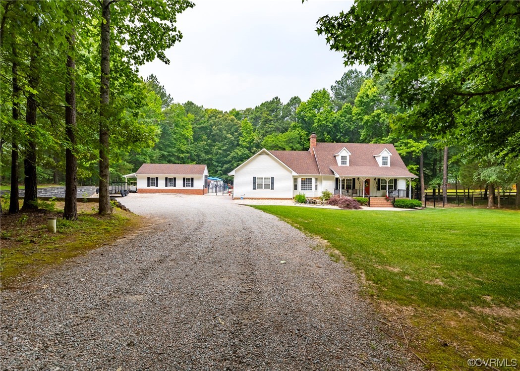 4387 Three Bridge Road Powhatan, VA 23139 - Photo 4 of 50 Gallery Image 4