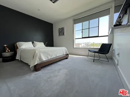 $7,200 | 932 North Alfred Street, Unit PH1, Los Angeles, CA 90069