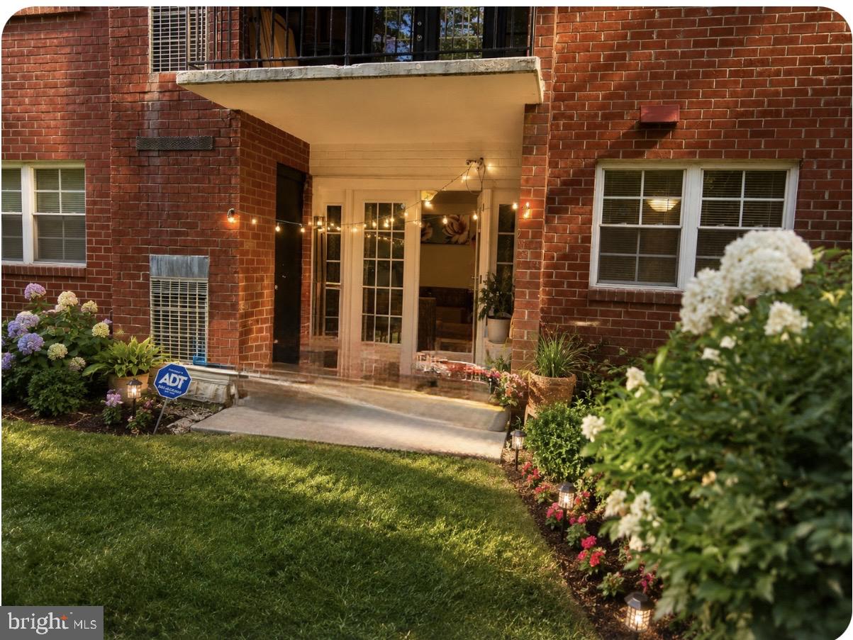 7094 Spring Garden Drive, Unit TL2 Springfield, VA 22150 - Photo 2 of 10