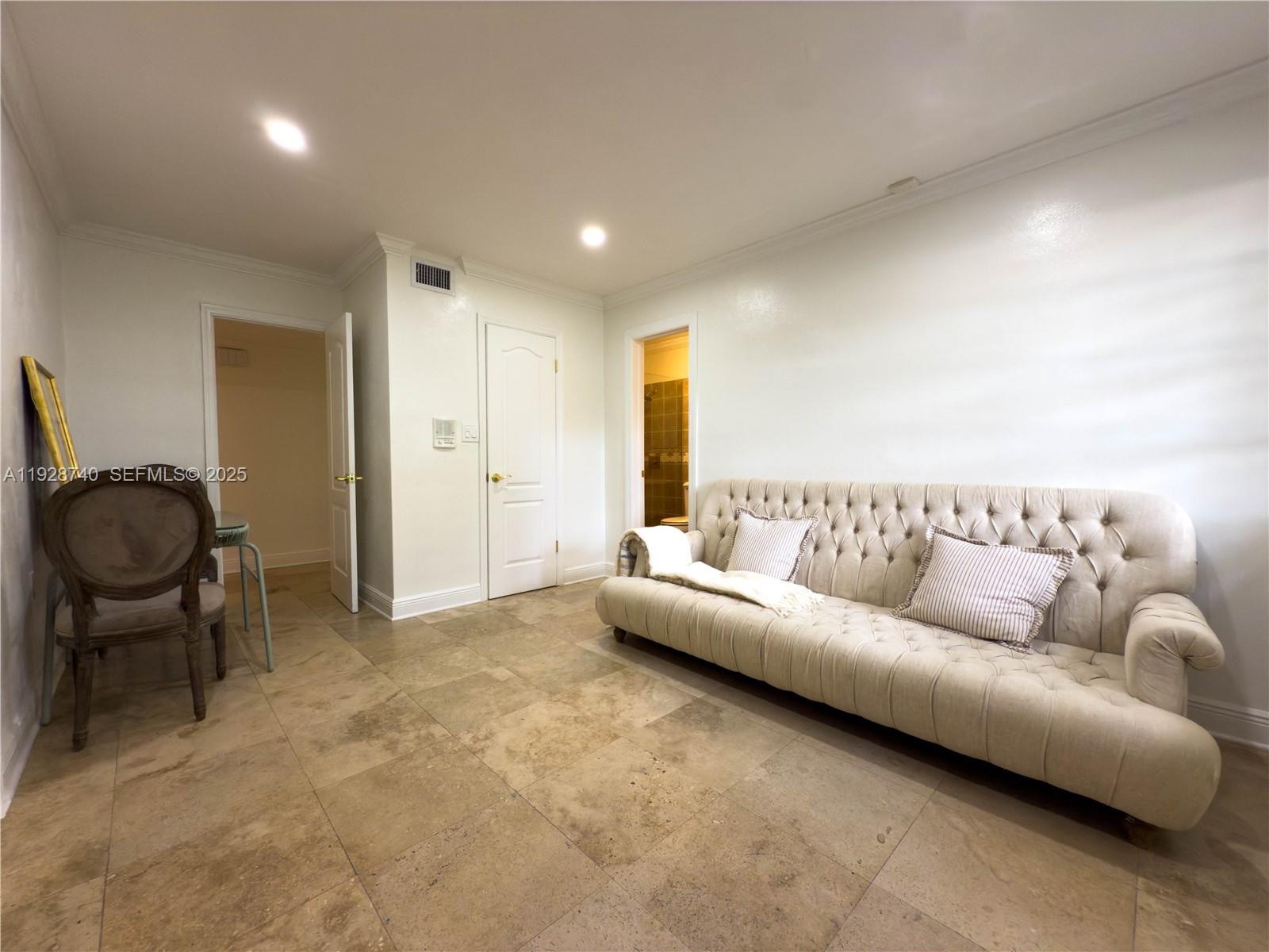 730 Southwest 80th Street Miami, FL 33143 - Photo 11 of 45