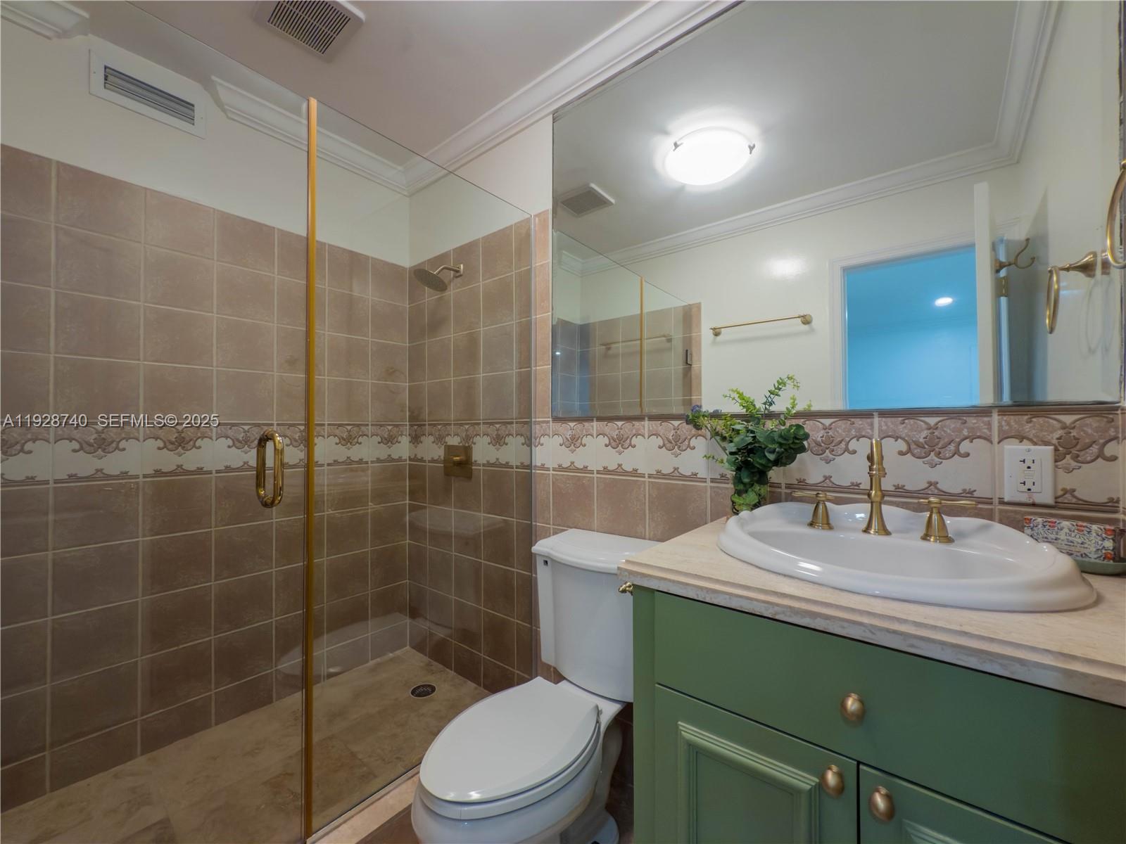 730 Southwest 80th Street Miami, FL 33143 - Photo 12 of 45