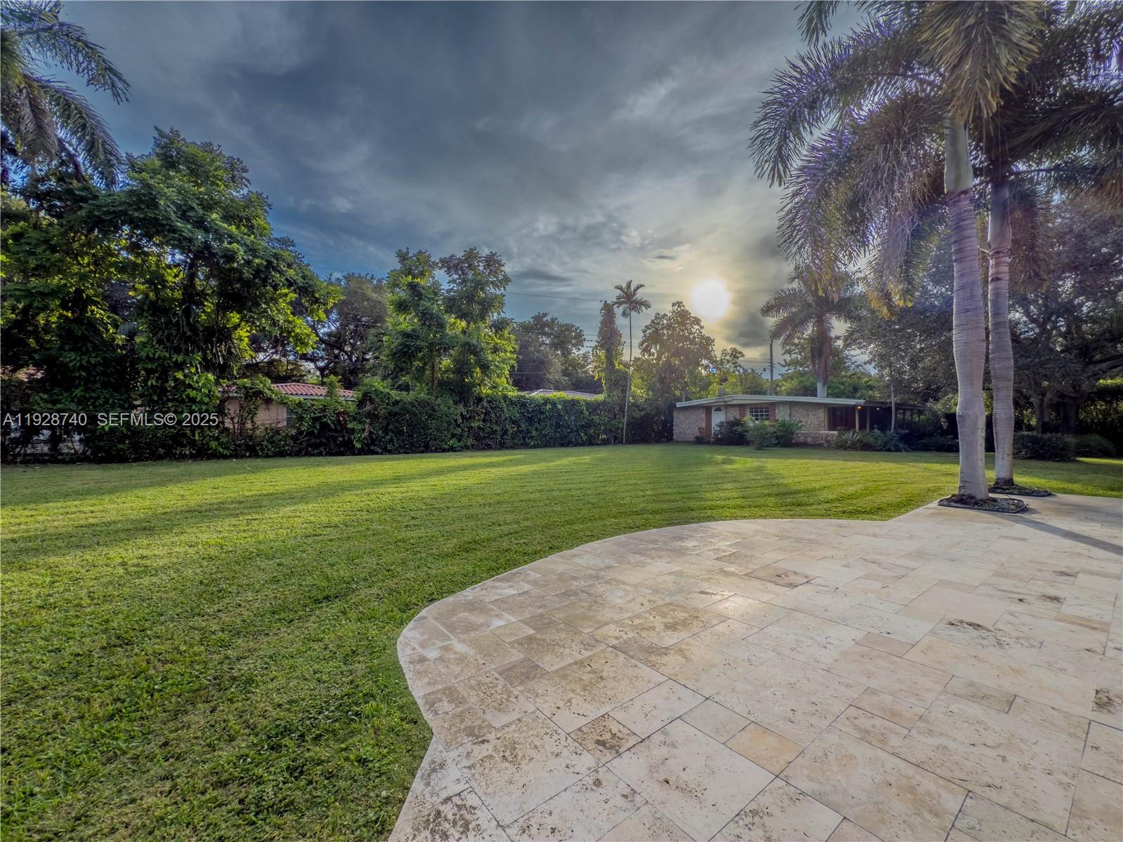 730 Southwest 80th Street Miami, FL 33143 - Photo 28 of 45