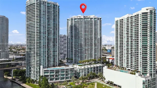 $409,000 | 90 Southwest 3rd Street, Unit 2109, Miami, FL 33130