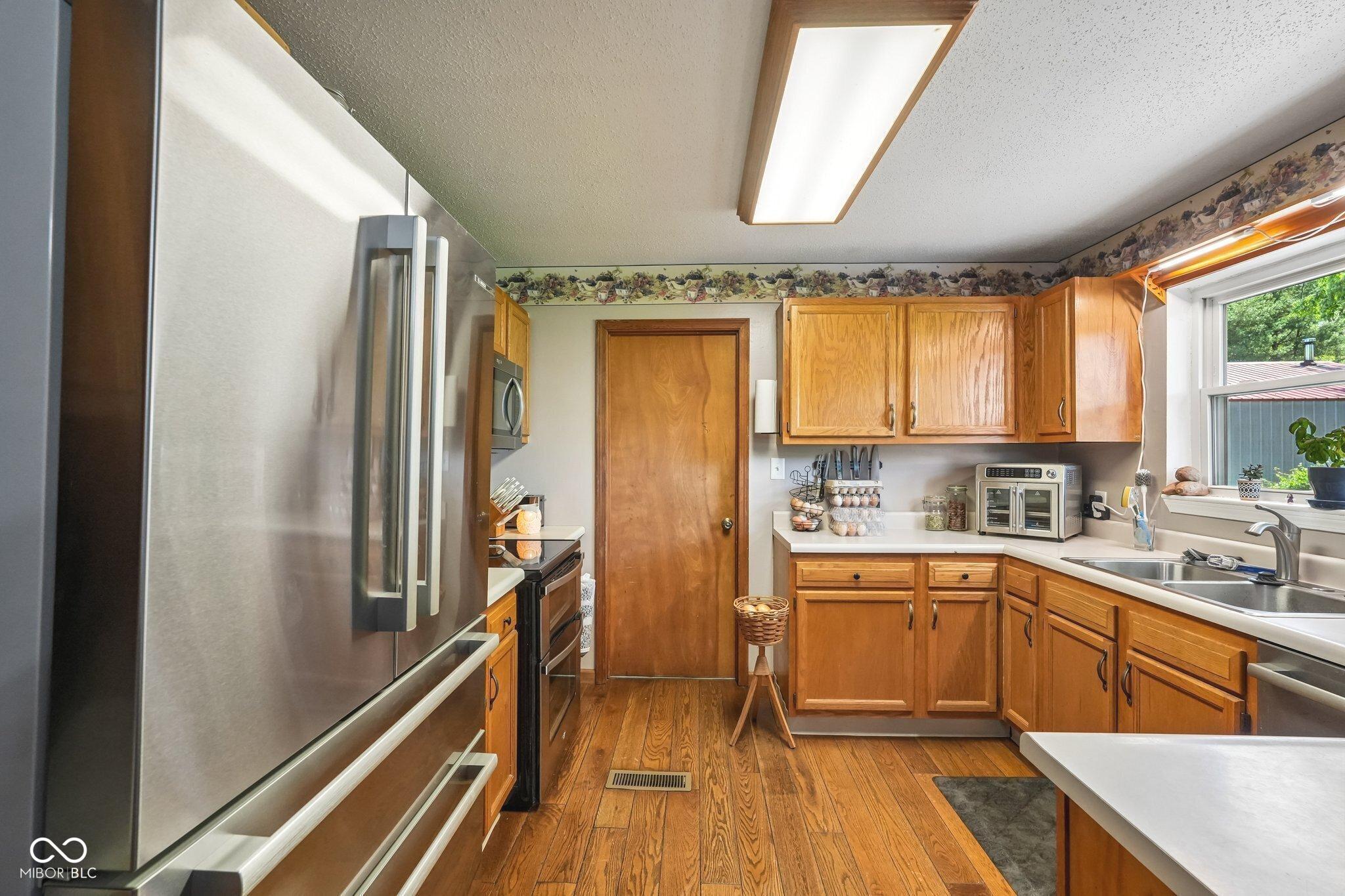 5115 Gibbs Road Plainfield, IN 46168 - Photo 11 of 35 Gallery Image 11
