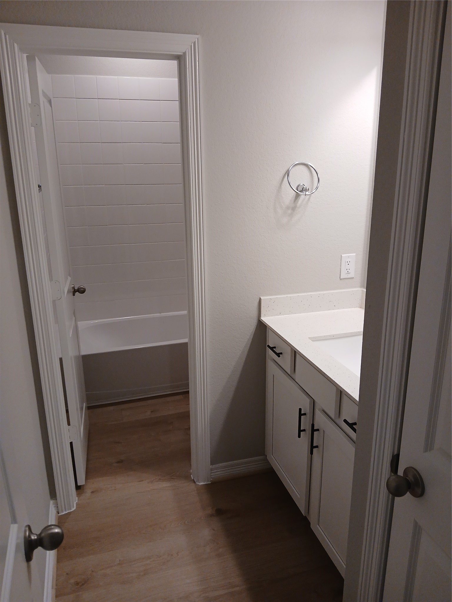 6403 Paris Street Houston, TX 77021 - Photo 14 of 16 a bathroom with a sink and mirror
