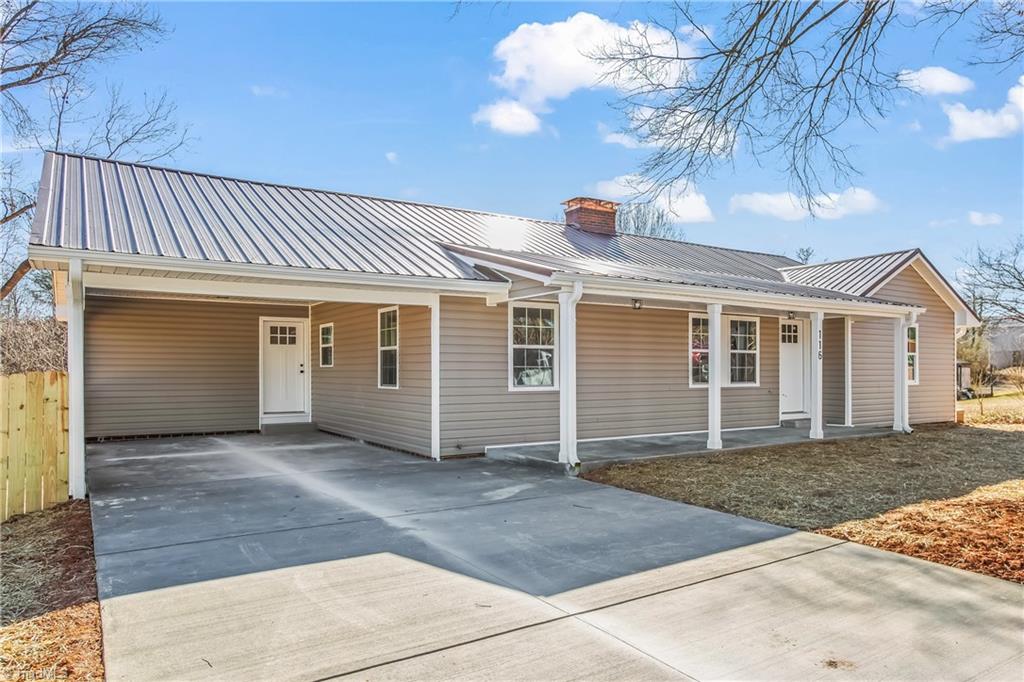 116 Knight Street King, NC 27021 - Photo 2 of 33 Gallery Image 2