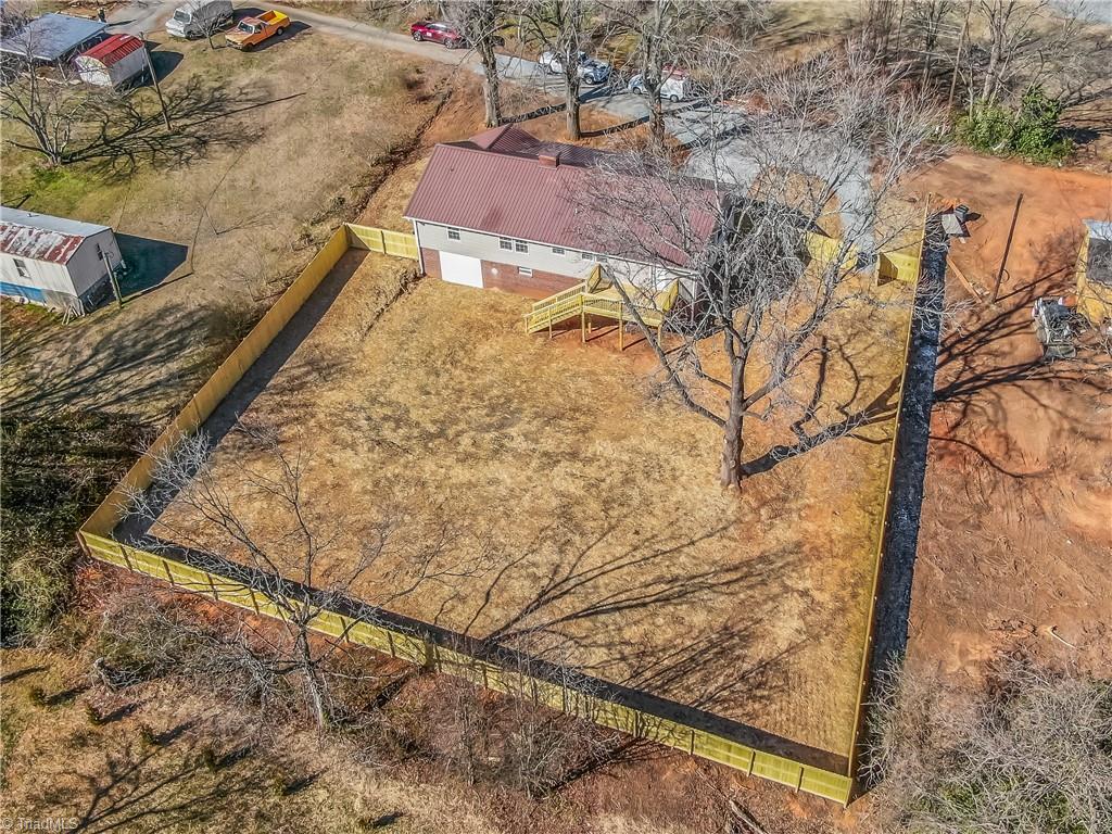 116 Knight Street King, NC 27021 - Photo 5 of 33 Gallery Image 5