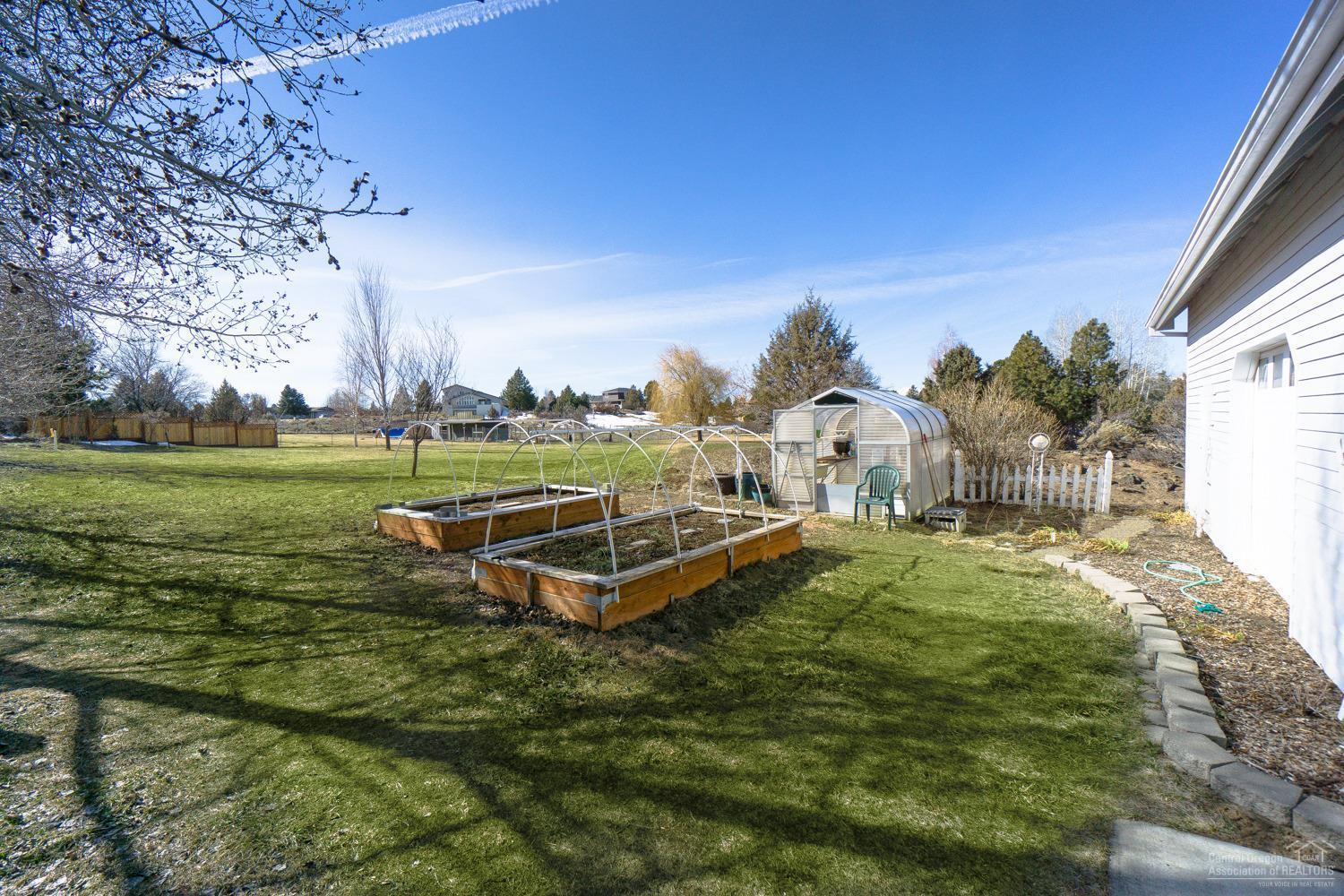 61767 Wickiup Road Bend, OR 97702 - Photo 23 of 25 Additional Photo