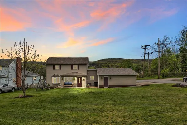 $189,900 | 429 West 3rd Street, Derry, PA 15627