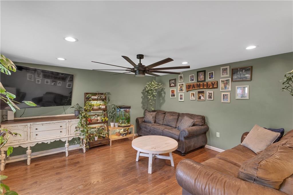 429 West 3rd Street Derry, PA 15627 - Photo 7 of 30