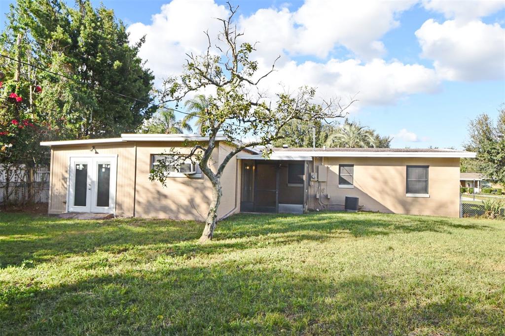 2148 Ridge Drive Winter Park, FL 32792 - Photo 31 of 33 a view of a house with a yard
