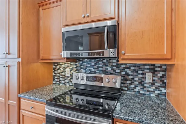 $399,900 | 106 Stonegate Court, Reidsville, NC 27320