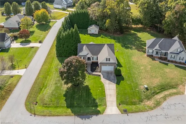 $399,900 | 106 Stonegate Court, Reidsville, NC 27320