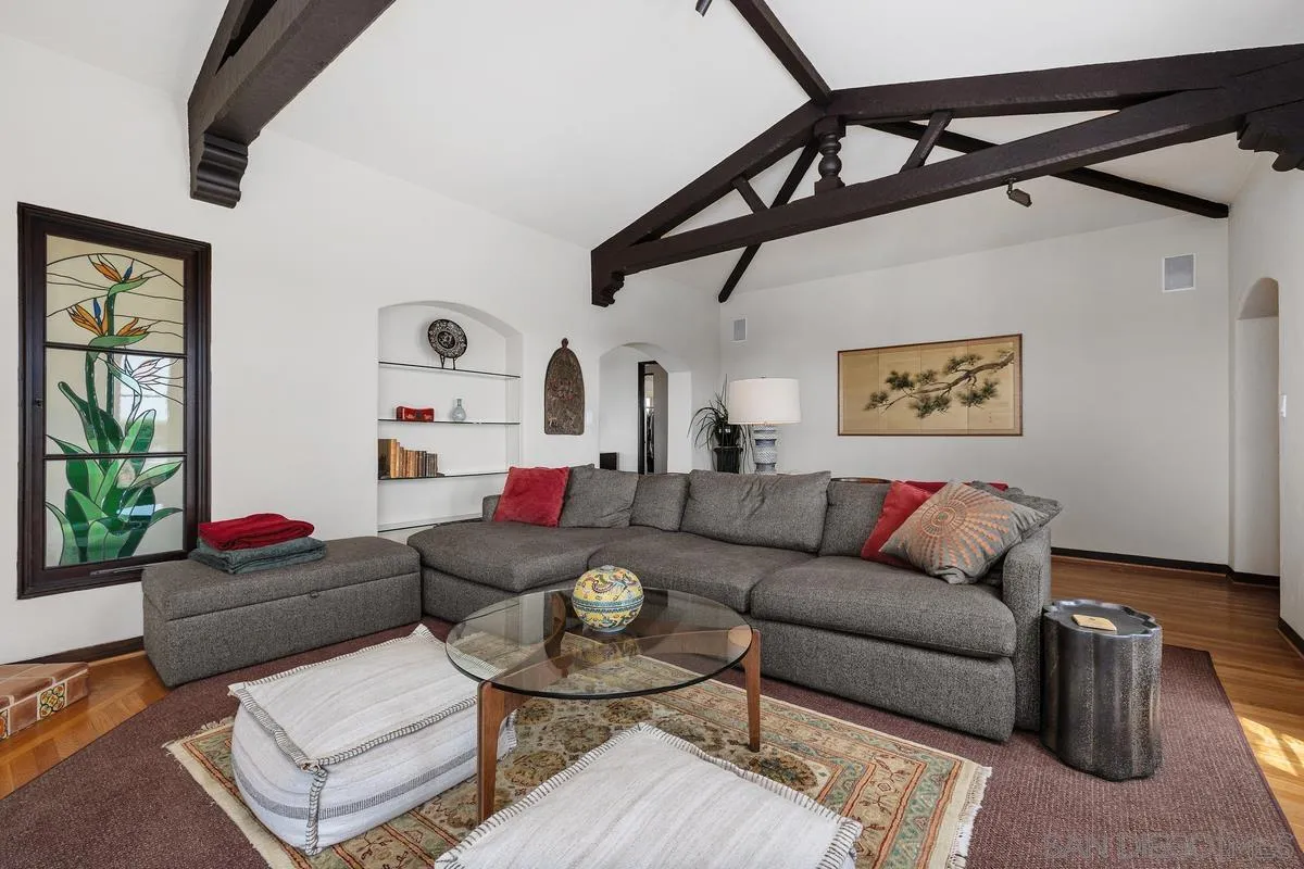 4111 Sunset Road San Diego, CA 92103 - Photo 5 of 36